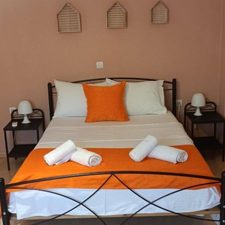 Christi Iuxury Apartment Preveza Exterior photo